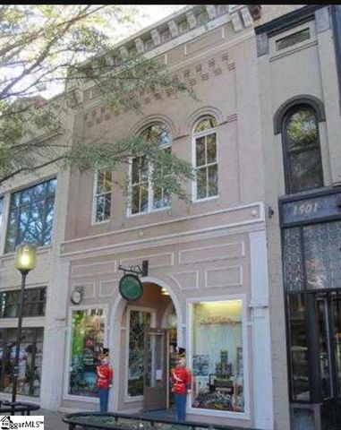 $4,200 | 117 North Main Street | Downtown Greenville