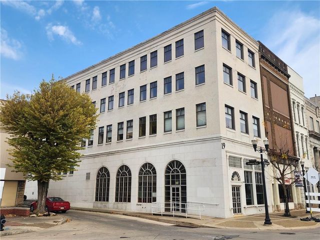 $1,800 | 19 East Washington Street, Unit 4 | Downtown New Castle