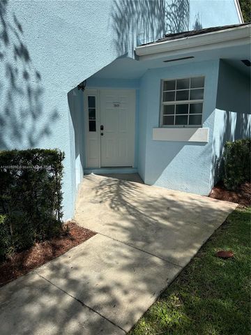 $275,000 | 2049 Southeast 26th Lane, Unit 106 | Homestead