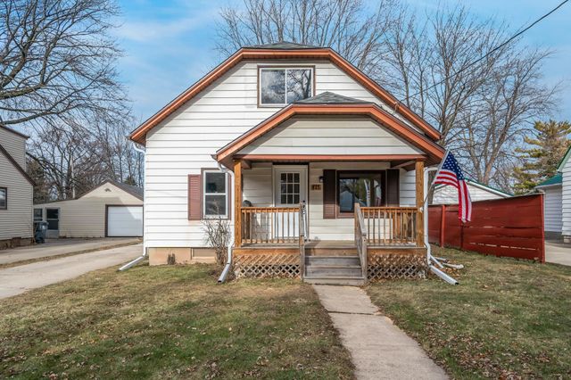 $225,000 | 627 Mc Kinley Street | Downtown Neenah