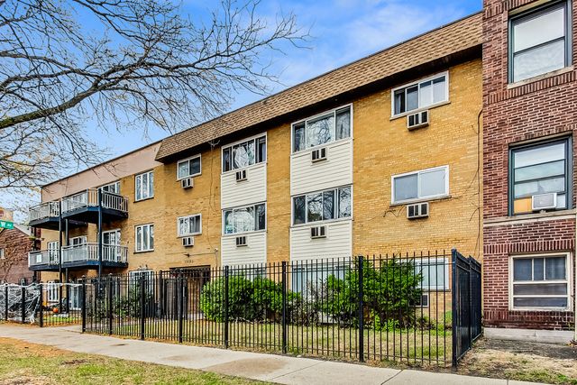 $225,000 | 1508 West Pratt Boulevard, Unit 1C | East Rogers Park