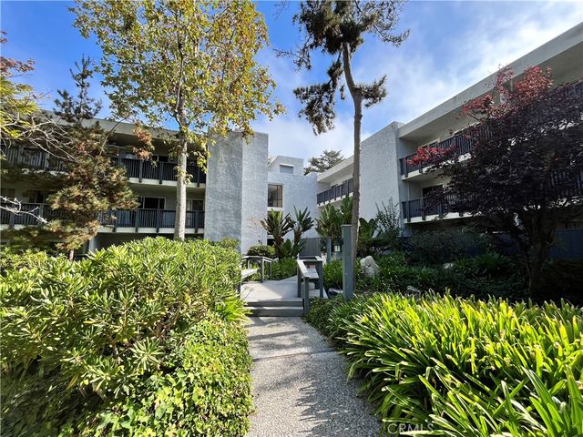 $3,150 | 3603 West Hidden Lane, Unit 121 | South Bay