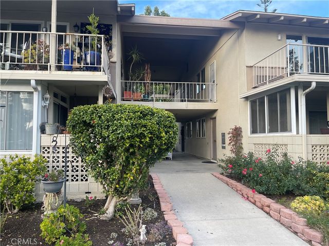 $305,000 | 20 Avenida Castilla, Unit P | Laguna Woods