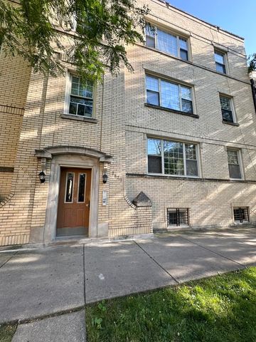 $159,000 | 2821 West Rosemont Avenue, Unit 2 | West Rogers Park