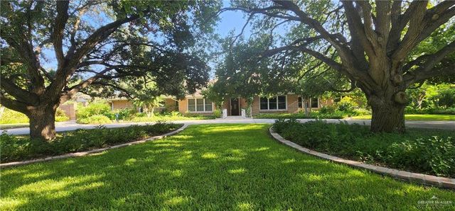 $1,399,900 | 801 Kendlewood Avenue | McAllen