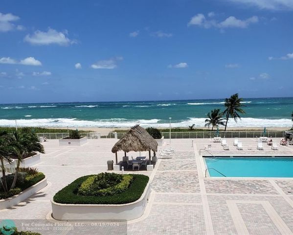 $999,000 | 1390 South Ocean Boulevard, Unit 2E | Beach