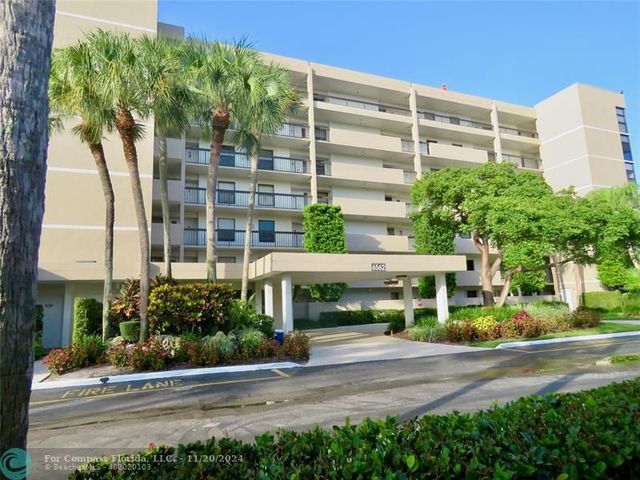 $2,600 | 6562 Boca Del Mar Drive, Unit 524 | Boca del Mar