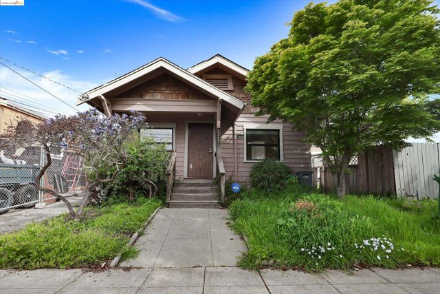 $979,000 | 1345 Ward Street | San Pablo Park