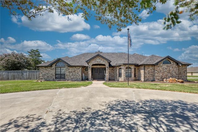 $650,000 | 2111 Buckeye Drive | Ingleside