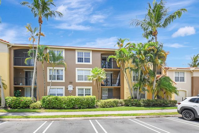 $322,500 | 15185 Michelangelo Boulevard, Unit 305 | Murano at Delray Beach Condominiums