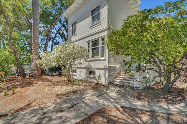 $1,845,000 | 107 East J Street | Historic Downtown Benicia