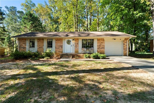 $295,000 | 2766 Tiffany Drive Southwest | Hollydale