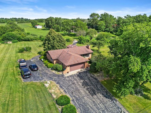 $514,900 | 24833 South Center Road | Green Garden Township - Will County