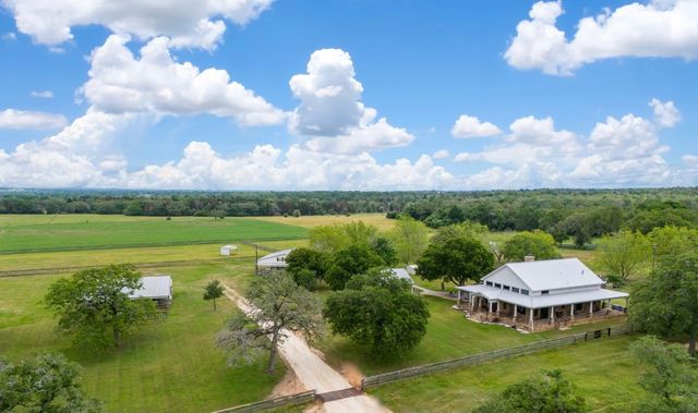 $3,650,000 | 2233 County Road 323