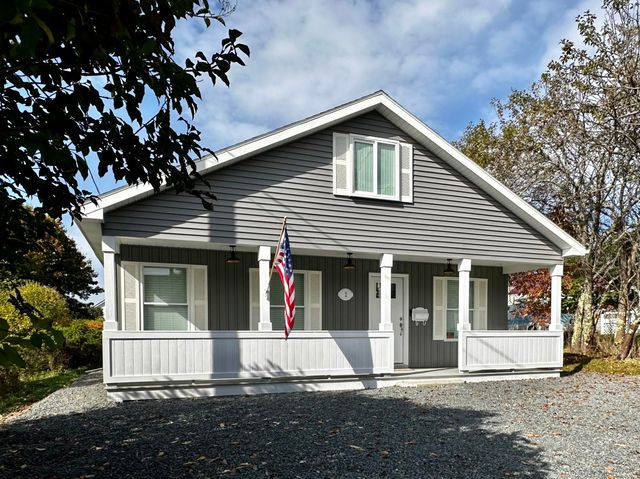 $299,800 | 2 Chapel Street | Eastport