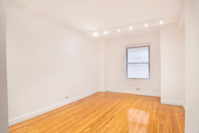 $3,700 | 145 West 58th Street, Unit 4D | Central Park South