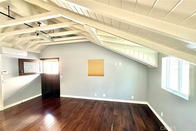 $2,250 | 225 1/2 Marine Avenue | Balboa Island