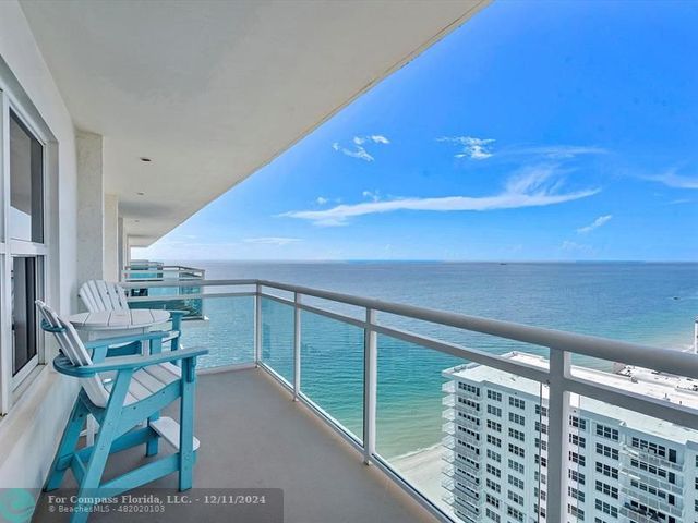 $599,000 | 3900 Galt Ocean Drive, Unit PH2904 | Playa del Mar Condominiums