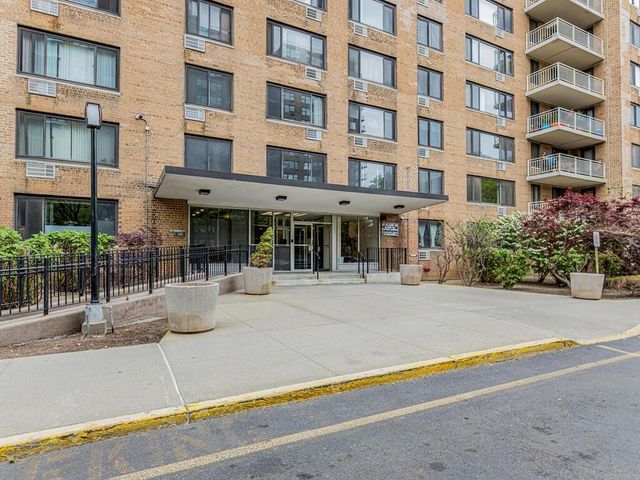 $525,000 | 195 Willoughby Avenue, Unit 1108 | Clinton Hill