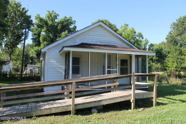 $230,000 | 415-417 Baldwin Circle | Whiteville