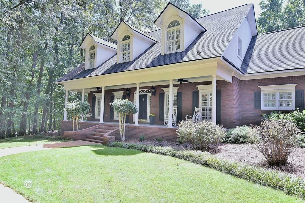 front view of house with a yard