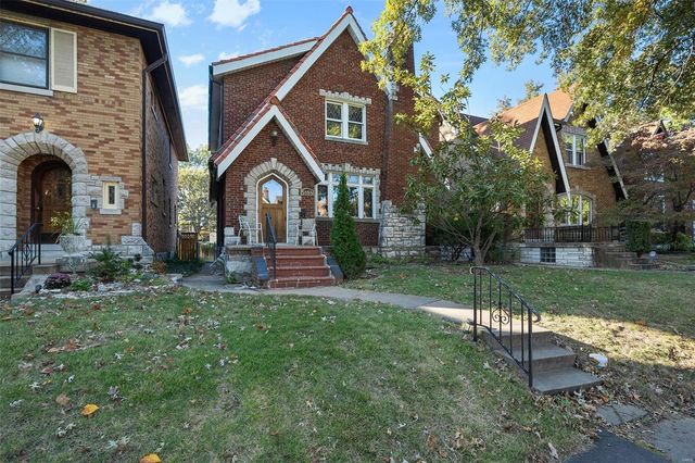 $399,900 | 5858 Itaska Street | St. Louis Hills