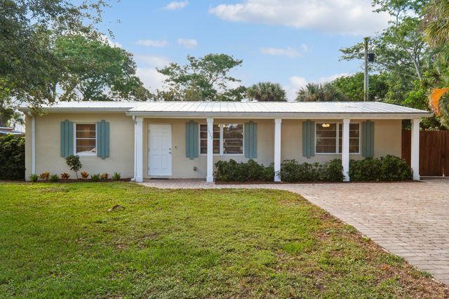 $2,300 | 1455 15th Avenue | Vero Beach