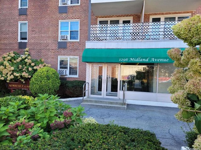 $130,000 | 1296 Midland Avenue, Unit B1 | West Fleetwood