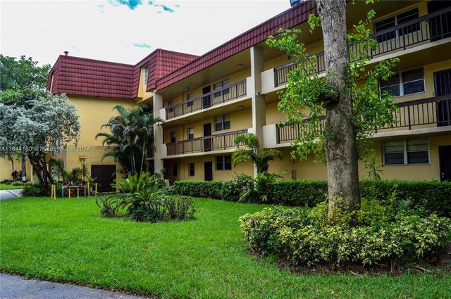 $215,000 | 3490 Foxcroft Road, Unit B212 | Miramar