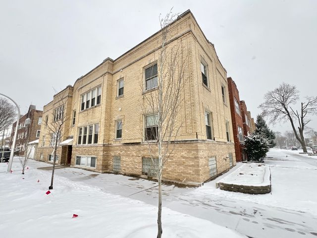 $1,800 | 5925 West Barry Avenue, Unit 2W | Belmont Central