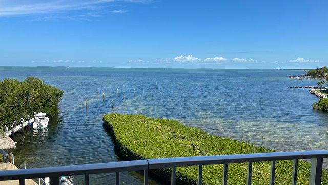 $745,000 | 88500 Overseas Highway, Unit 421 | Islamorada, Village of Islands