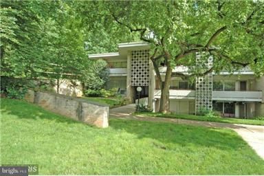 $2,100 | 7537 Spring Lake Drive, Unit D2 | Potomac