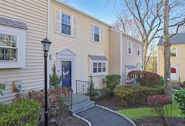 $675,000 | 72 Carrollwood Drive | Tarrytown