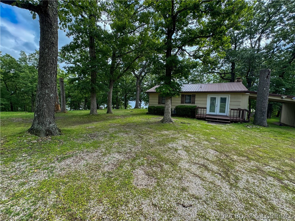 Welcome to your lake retreat with a view!