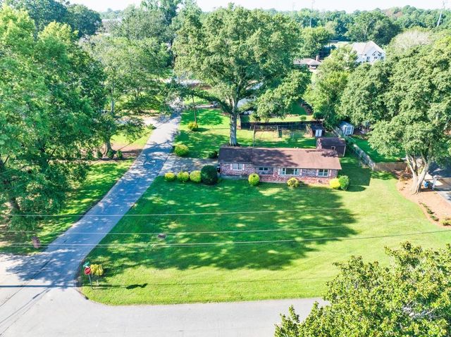 $1,080,000 | 172 Upshaw Drive | Meadow Brook Hills