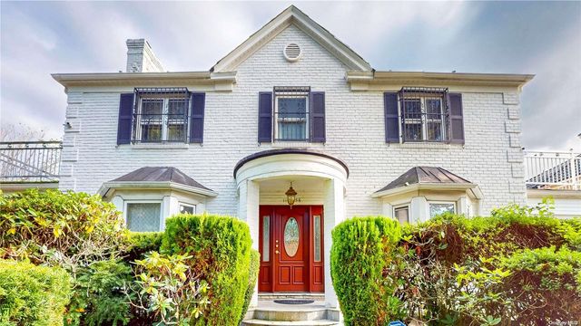 $2,399,000 | 110-56 68th Avenue | Forest Hills