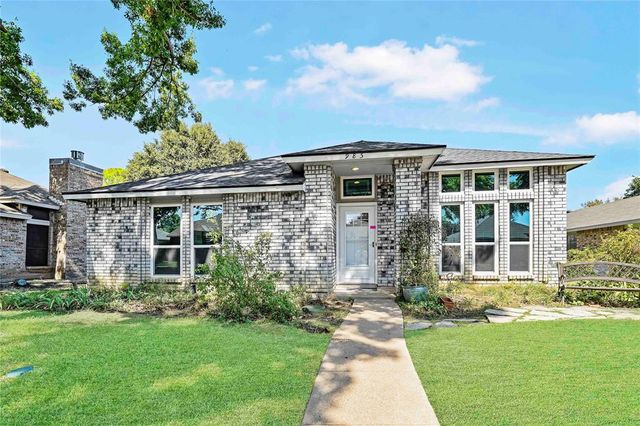 $375,000 | 985 Downey Drive | Lewisville