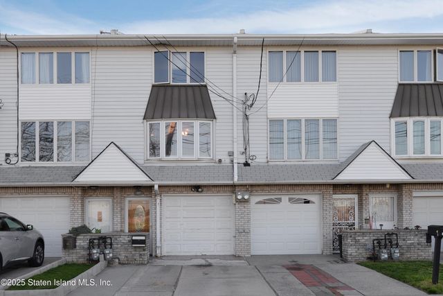 $550,000 | 1067 Father Capodanno Boulevard | Midland Beach