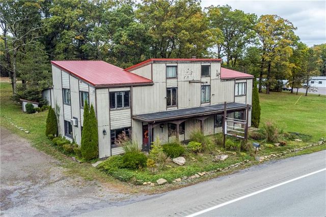 $299,000 | 5101 National Pike | Henry Clay Township - Fayette County