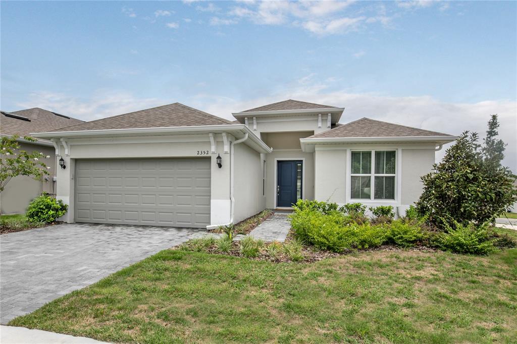 front view of house with a yard