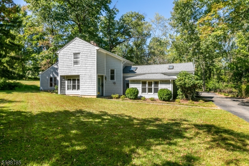 4 Valley View Drive, Mendham, NJ 07945 | Compass