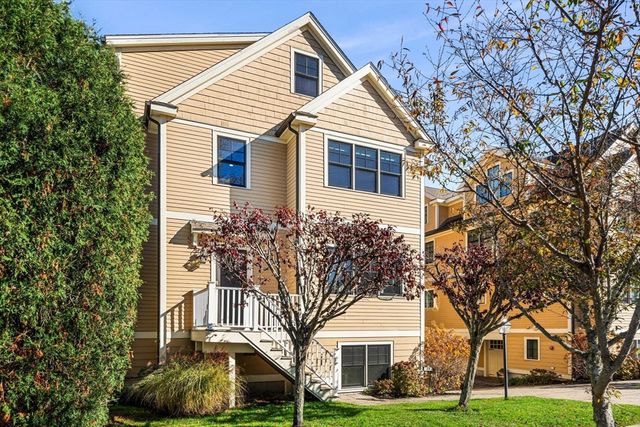 $1,450,000 | 28 Meadowbrook Road, Unit 28 | Brookline