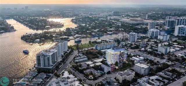 $3,516,000 | 527 Orton Avenue, Unit 701A | Central Beach