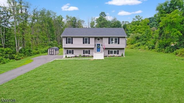 $499,000 | 72 Auble Road | Knowlton Township - Warren County