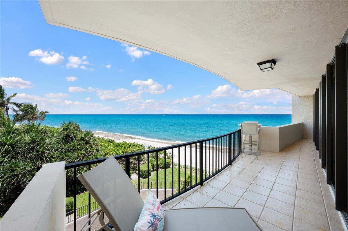 Balcony Views of Ocean