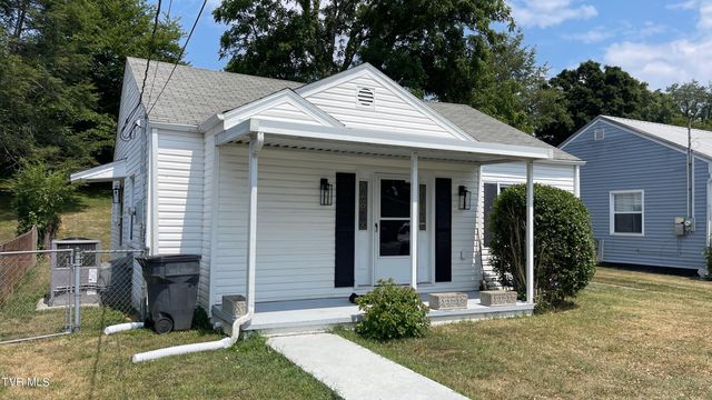 $1,550 | 1205 Carolina Avenue | Bristol