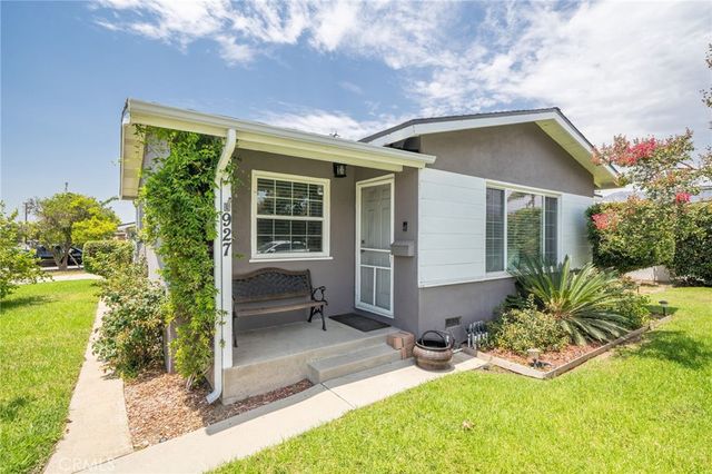 $3,400 | 927 South Vecino Drive | Glendora