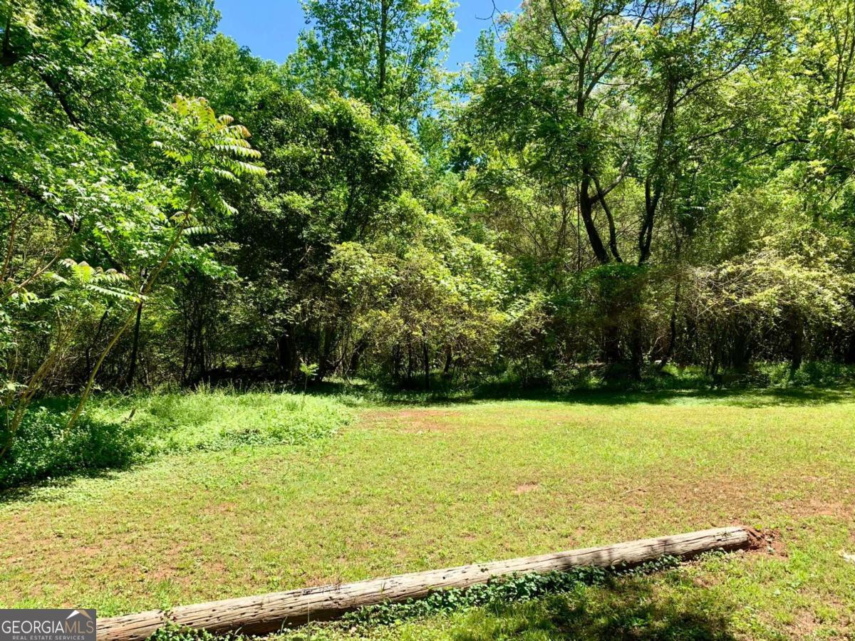 a view of an outdoor space and a yard