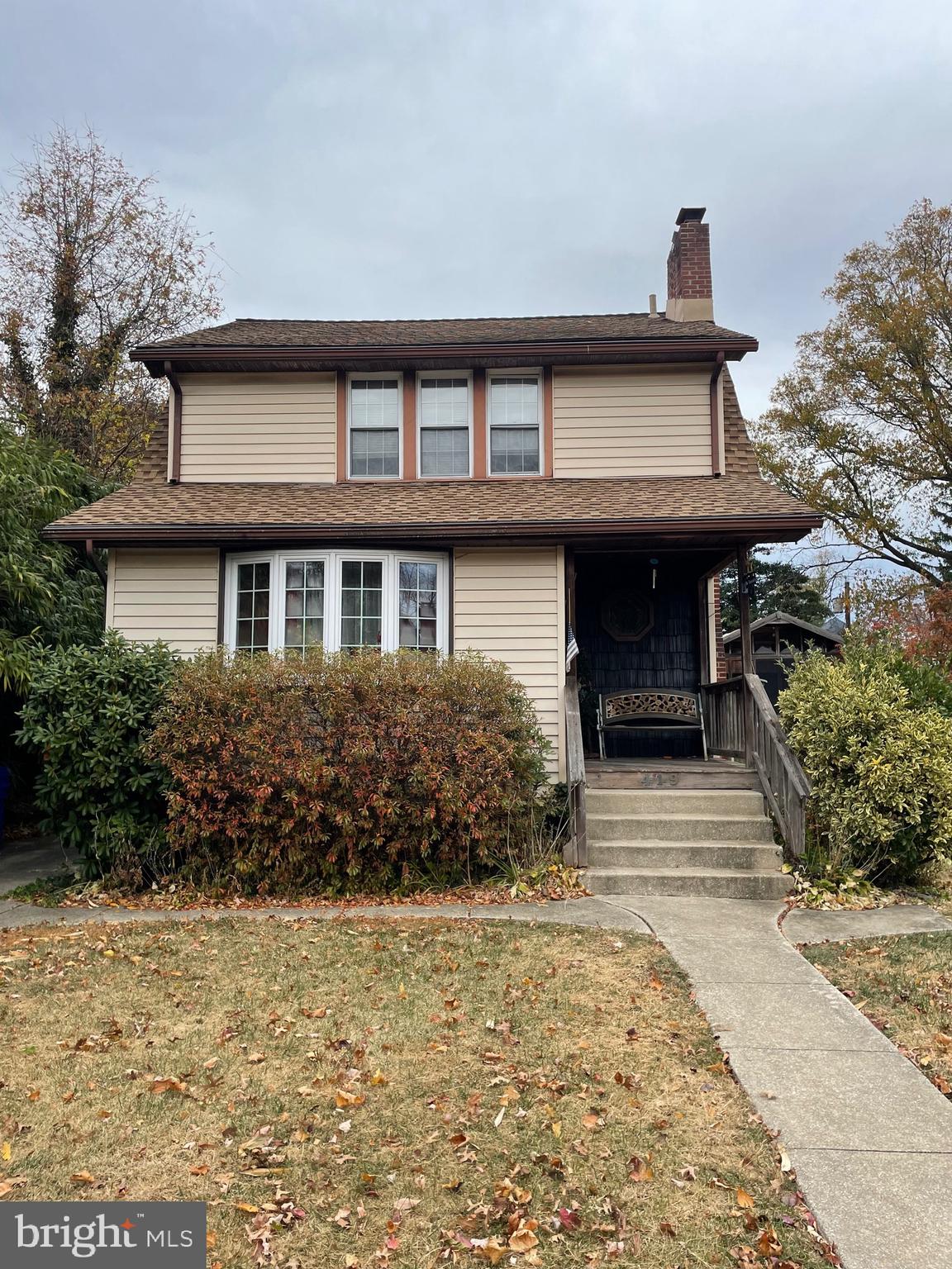 a view of a house with a patio