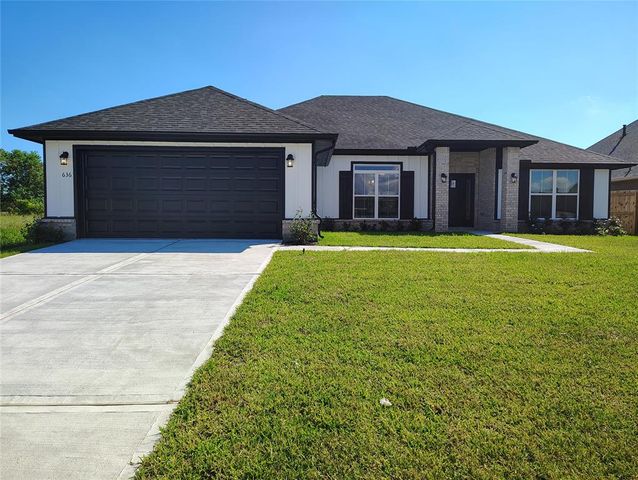 $350,900 | 636 Greystone Lane | Angleton